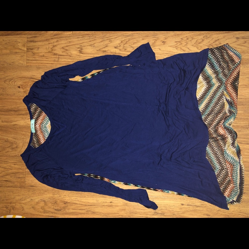 Blue Tunic with fun back- barely worn